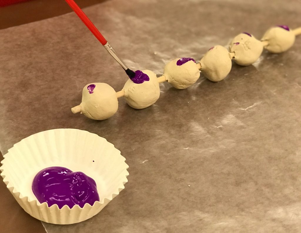 How to Make Clay Beaded Necklaces with Toddlers and Preschoolers